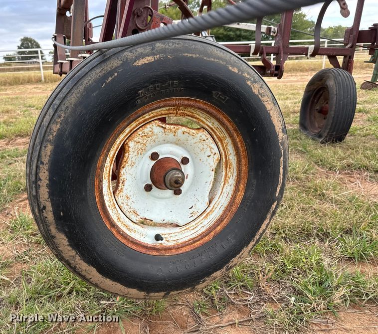 image for item EM8366 Noble chisel