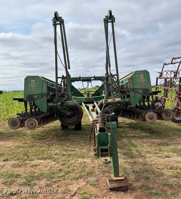 image for item EM8367 Great Plains Solid Stand 24 grain drill