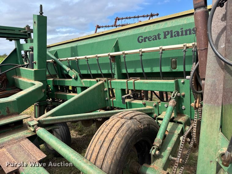 image for item EM8367 Great Plains Solid Stand 24 grain drill
