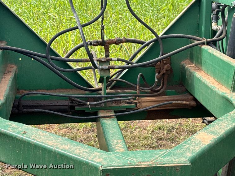 image for item EM8367 Great Plains Solid Stand 24 grain drill