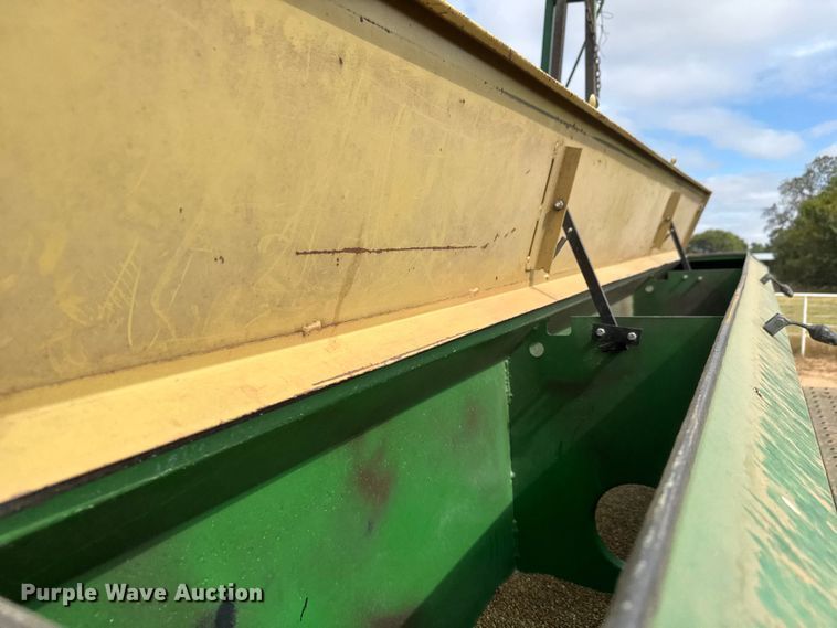 image for item EM8367 Great Plains Solid Stand 24 grain drill