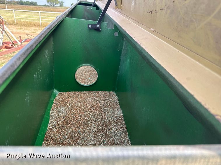 image for item EM8367 Great Plains Solid Stand 24 grain drill