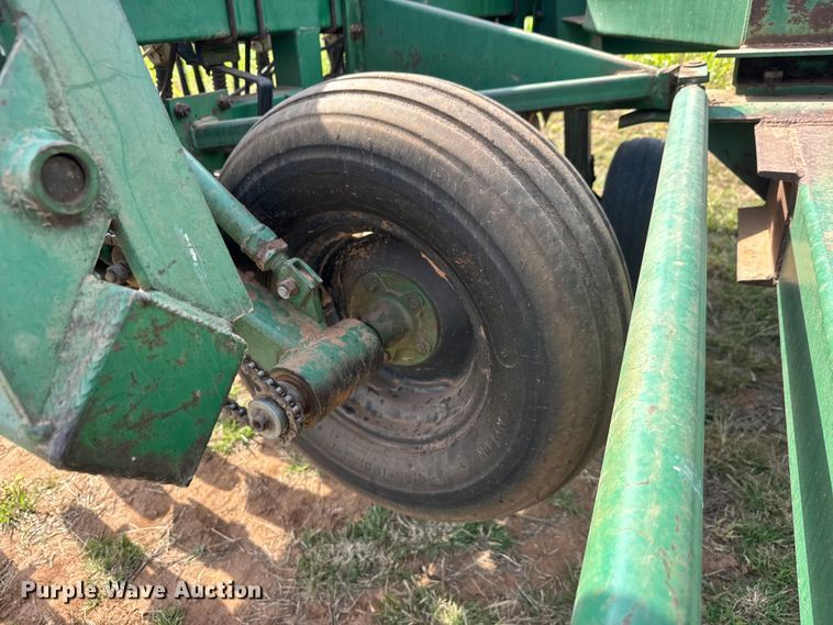 image for item EM8367 Great Plains Solid Stand 24 grain drill