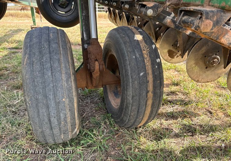 image for item EM8367 Great Plains Solid Stand 24 grain drill