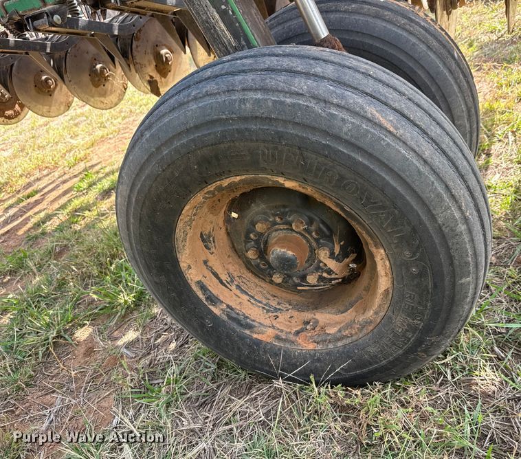 image for item EM8367 Great Plains Solid Stand 24 grain drill