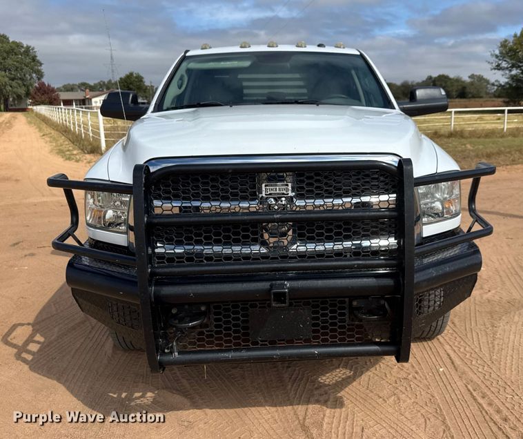 image for item EM8369 2014 RAM 3500 dump bale bed pickup truck