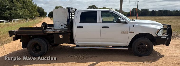 image for item EM8369 2014 RAM 3500 dump bale bed pickup truck