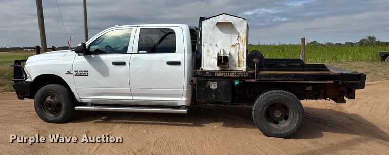 image for item EM8369 2014 RAM 3500 dump bale bed pickup truck
