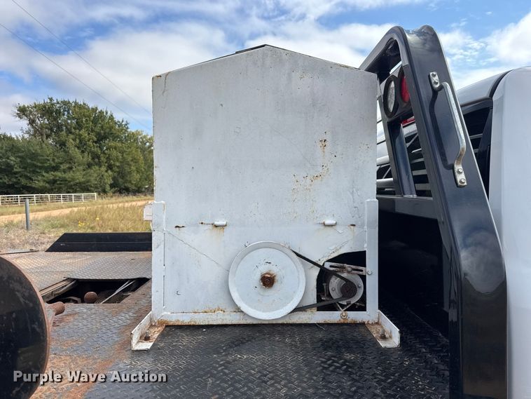 image for item EM8369 2014 RAM 3500 dump bale bed pickup truck