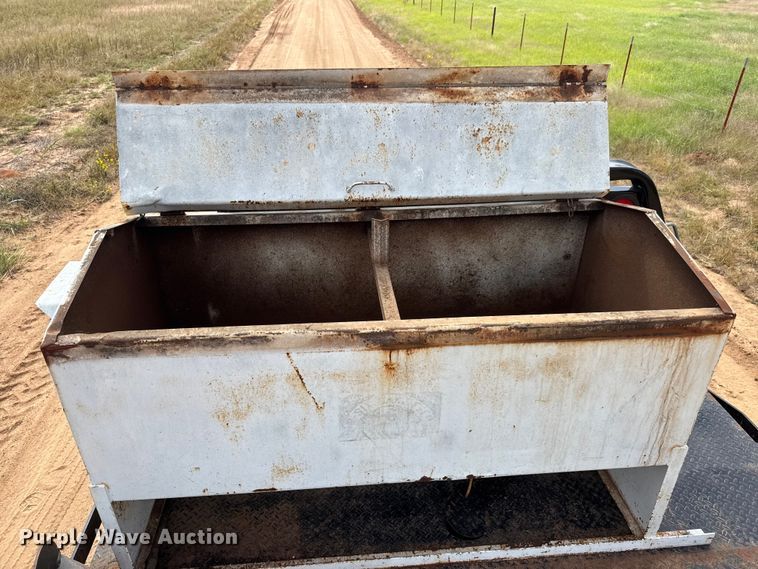 image for item EM8369 2014 RAM 3500 dump bale bed pickup truck