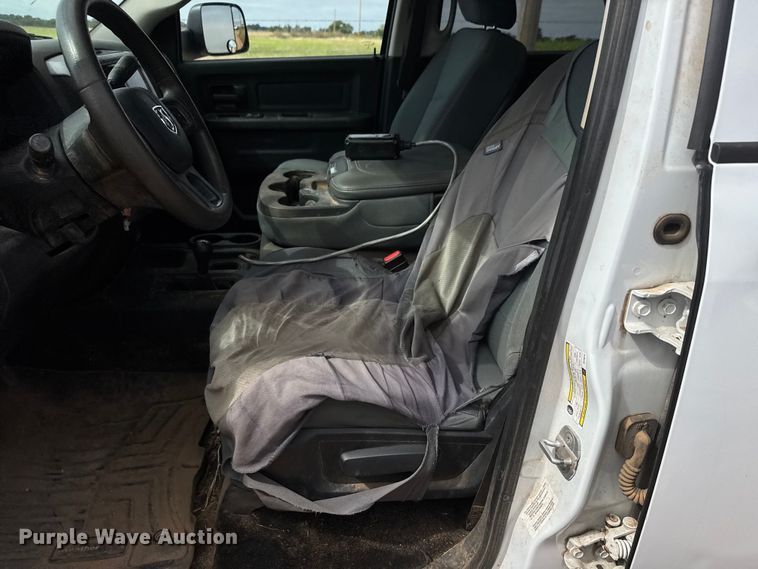 image for item EM8369 2014 RAM 3500 dump bale bed pickup truck