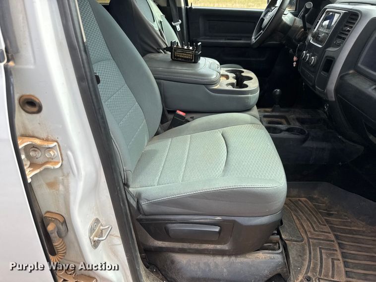 image for item EM8369 2014 RAM 3500 dump bale bed pickup truck