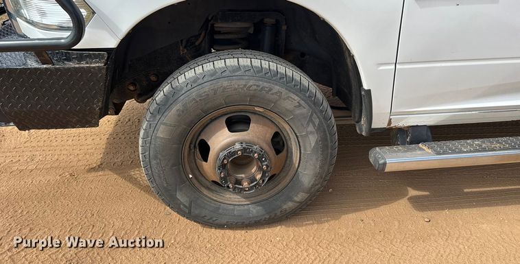 image for item EM8369 2014 RAM 3500 dump bale bed pickup truck