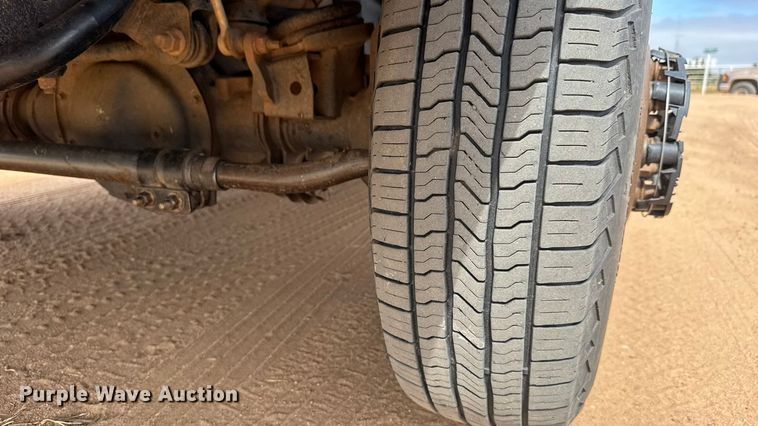 image for item EM8369 2014 RAM 3500 dump bale bed pickup truck