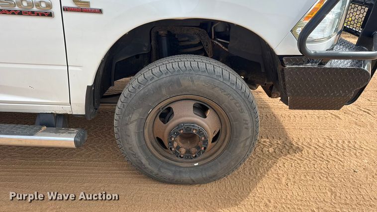 image for item EM8369 2014 RAM 3500 dump bale bed pickup truck