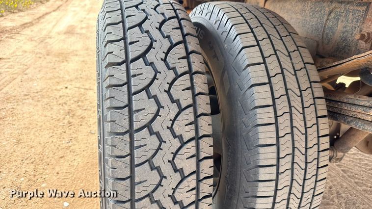 image for item EM8369 2014 RAM 3500 dump bale bed pickup truck