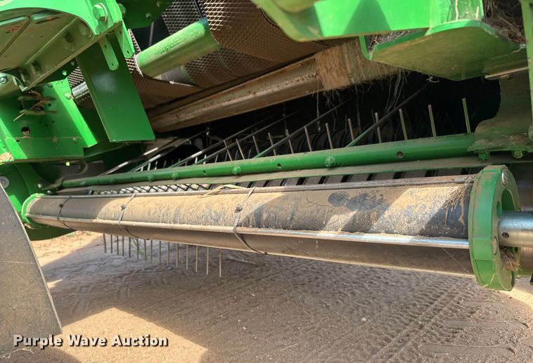 image for item EM8371 2015 John Deere 569 Mega Wide Plus round baler