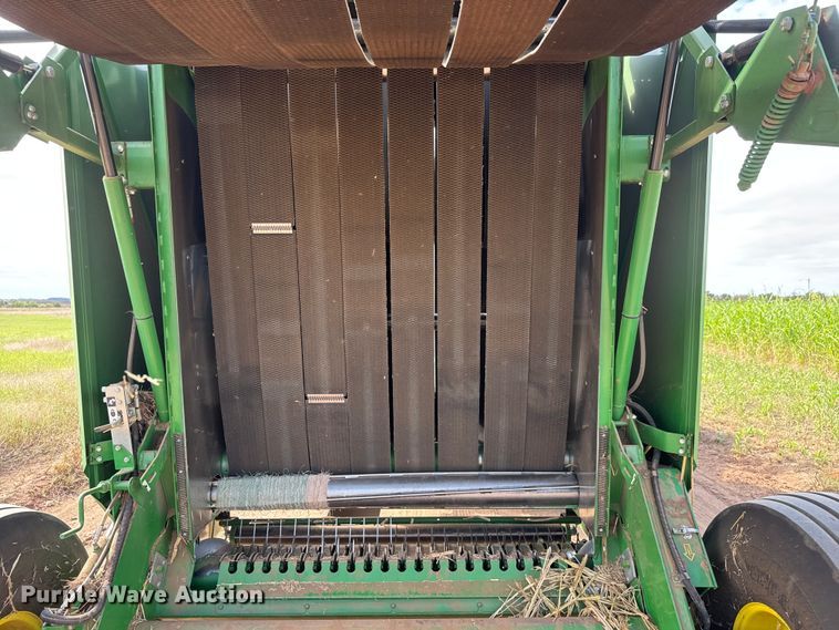 image for item EM8371 2015 John Deere 569 Mega Wide Plus round baler