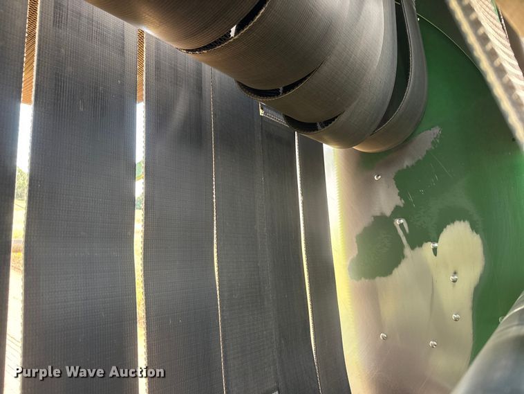 image for item EM8371 2015 John Deere 569 Mega Wide Plus round baler