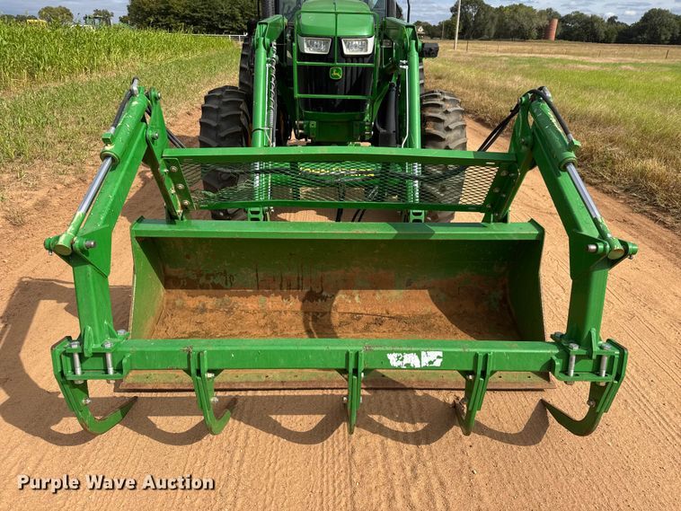 image for item EM8372 2013 John Deere 6115D MFWD tractor