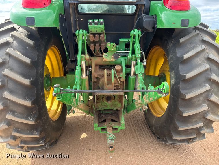 image for item EM8372 2013 John Deere 6115D MFWD tractor