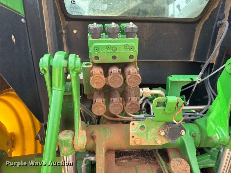 image for item EM8372 2013 John Deere 6115D MFWD tractor