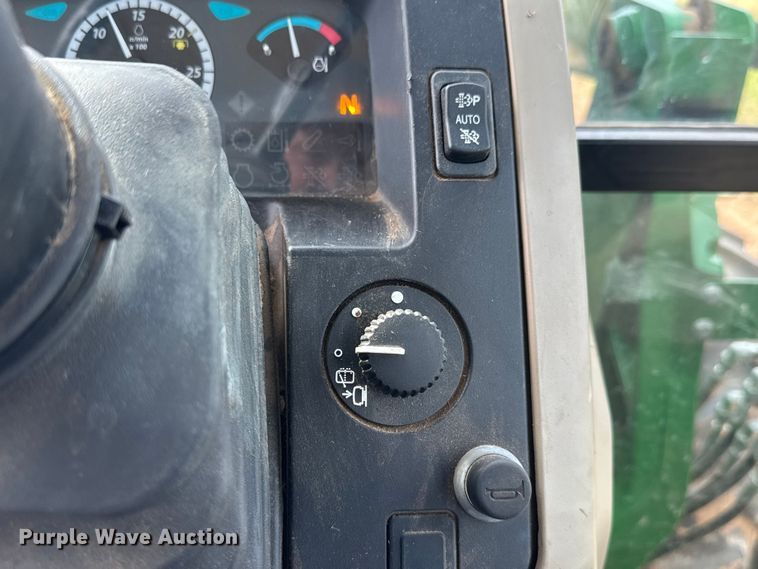 image for item EM8372 2013 John Deere 6115D MFWD tractor