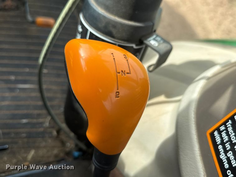 image for item EM8372 2013 John Deere 6115D MFWD tractor