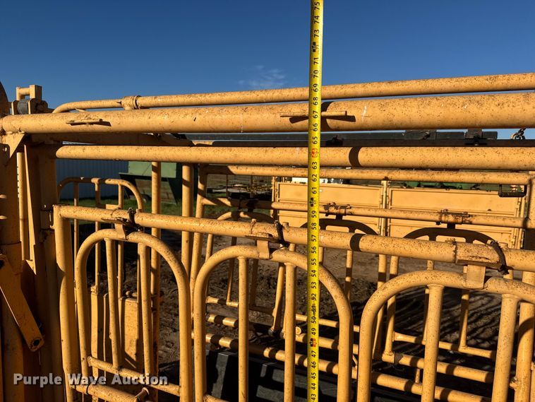 image for item EM8451 For-Most 375 livestock chute