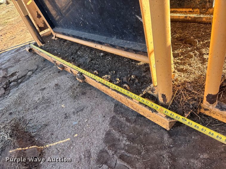 image for item EM8451 For-Most 375 livestock chute