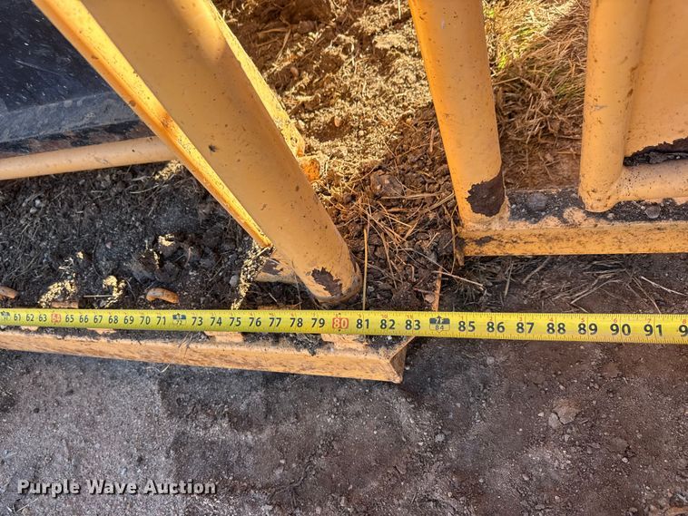 image for item EM8451 For-Most 375 livestock chute