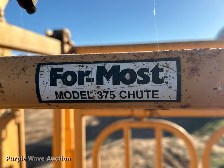 image for item EM8451 For-Most 375 livestock chute