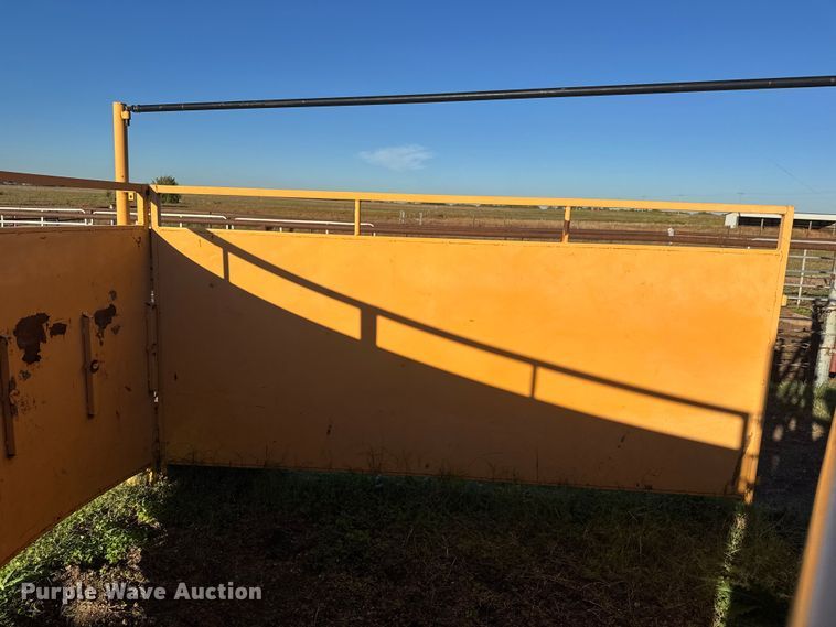 image for item EM8453 For-Most  livestock crowding tub