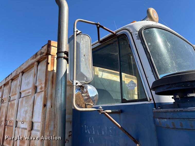image for item EN5658 1977 Chevrolet Bison grain truck