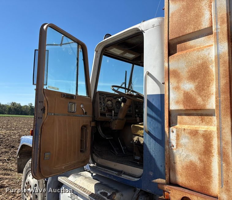 image for item EN5658 1977 Chevrolet Bison grain truck