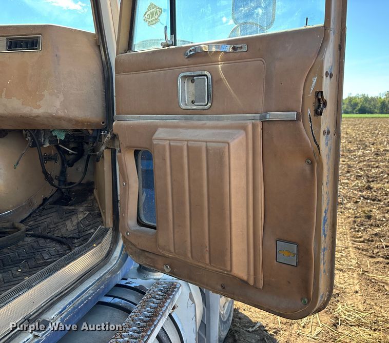 image for item EN5658 1977 Chevrolet Bison grain truck