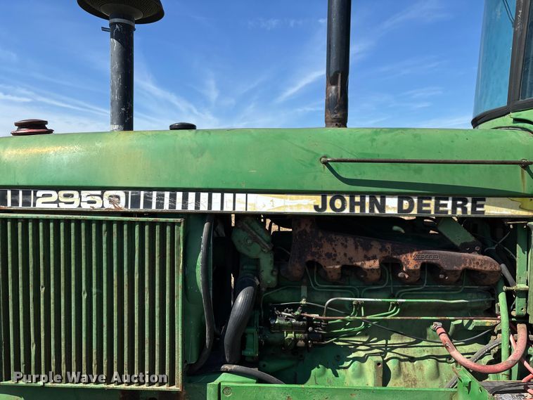 image for item EN5659 John Deere 2950 MFWD tractor