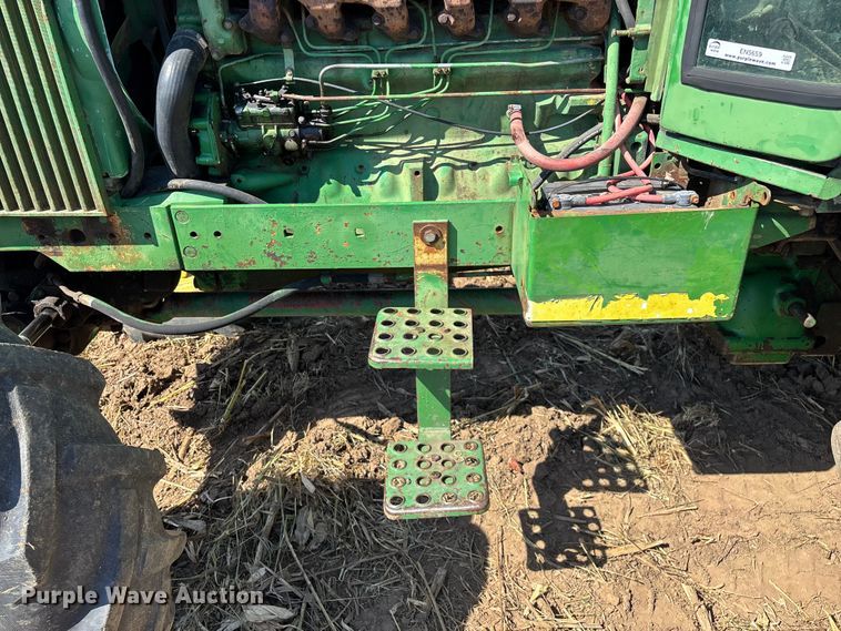 image for item EN5659 John Deere 2950 MFWD tractor