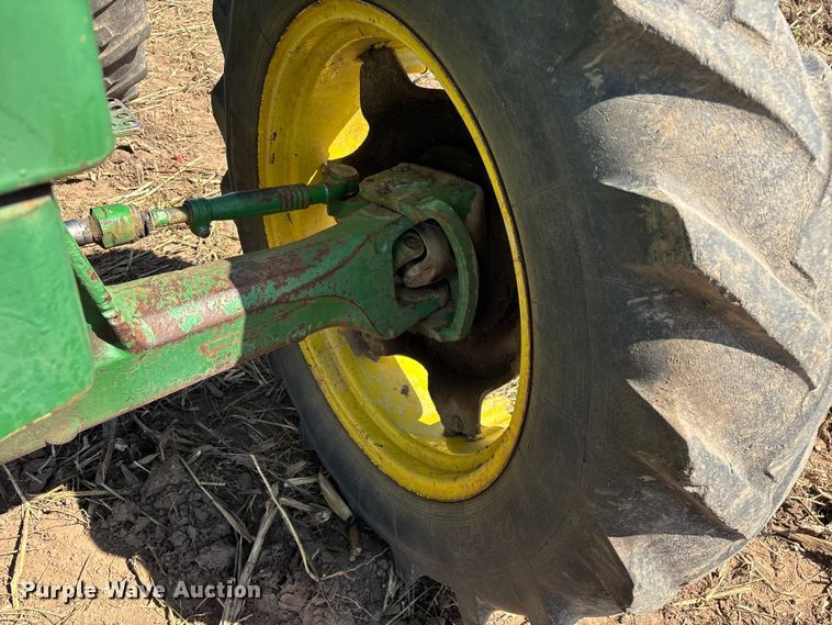 image for item EN5659 John Deere 2950 MFWD tractor