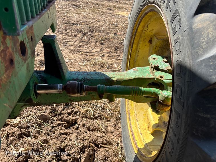 image for item EN5659 John Deere 2950 MFWD tractor