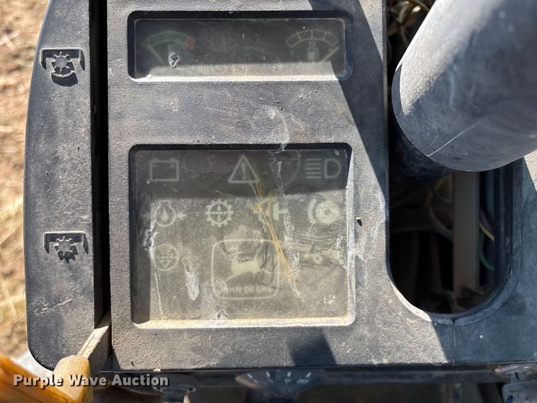 image for item EN5659 John Deere 2950 MFWD tractor