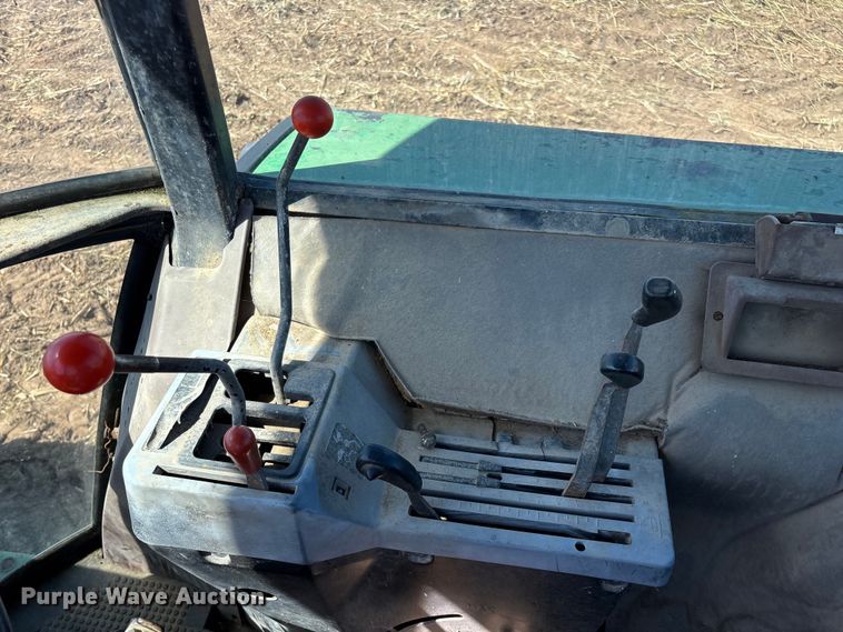 image for item EN5659 John Deere 2950 MFWD tractor