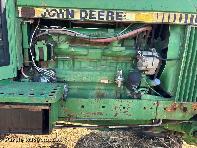 image for item EN5659 John Deere 2950 MFWD tractor