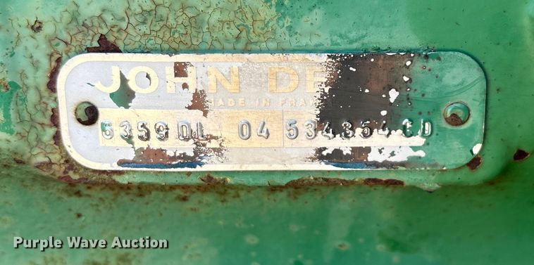 image for item EN5659 John Deere 2950 MFWD tractor