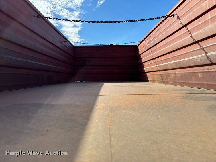 image for item EN5664 1986 International F1954 grain truck