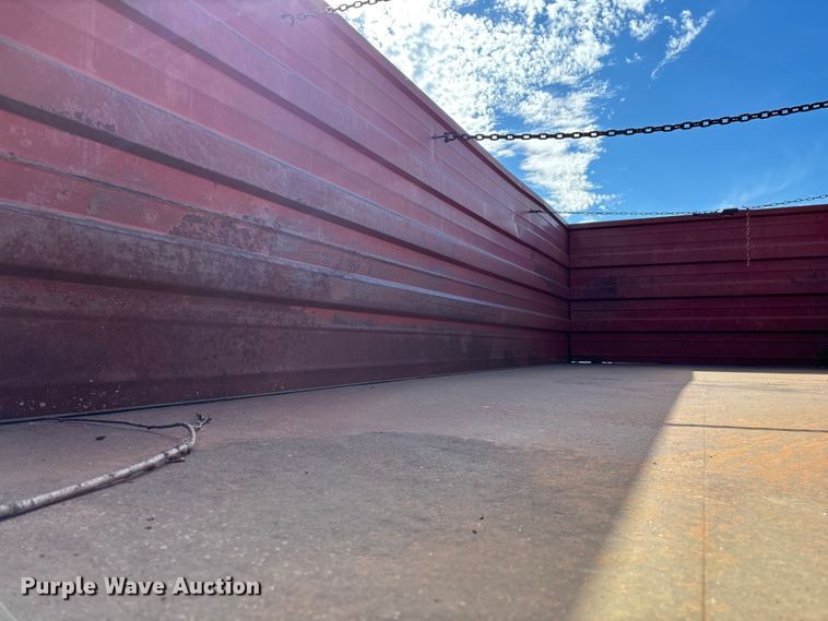 image for item EN5664 1986 International F1954 grain truck