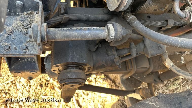 image for item EN5664 1986 International F1954 grain truck