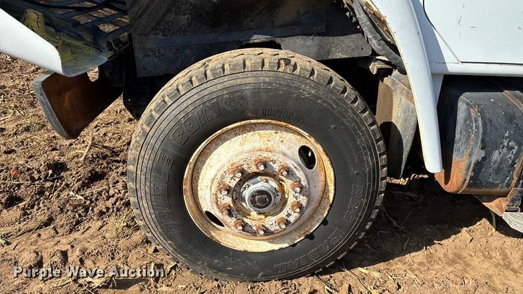 image for item EN5664 1986 International F1954 grain truck