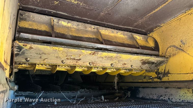 image for item EN5666 1999 New Holland TR 98  combine