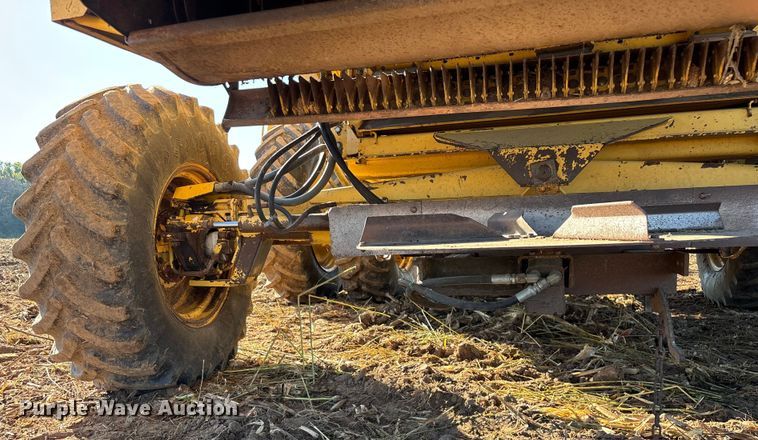 image for item EN5666 1999 New Holland TR 98  combine